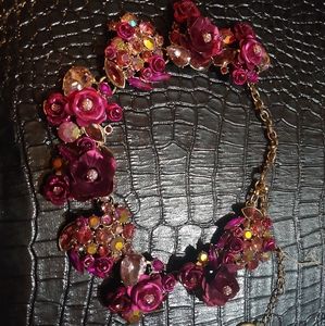 Betsey Johnson rose choker statement necklace
